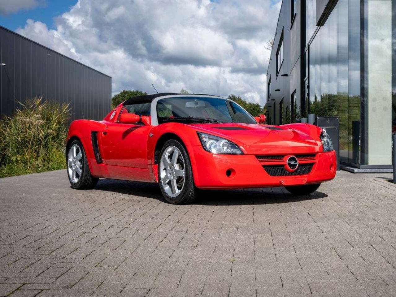 Opel Speedster Belgian only 12500 km !! — foto 2 van 25