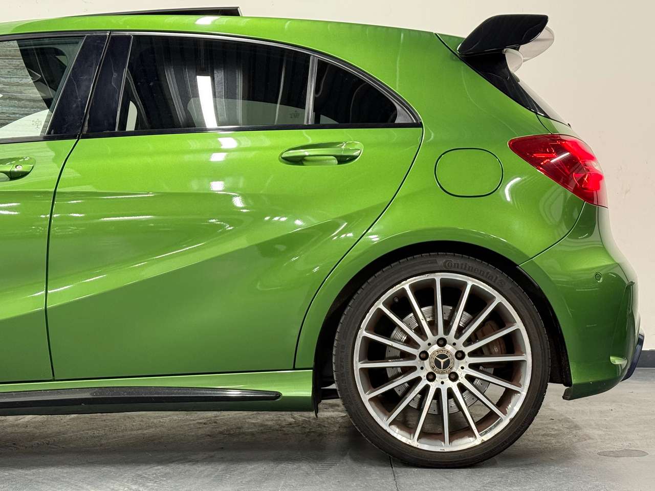 Mercedes-Benz A 45 AMG 4-Matic Face-lift Performance 2017 — foto 5 van 23