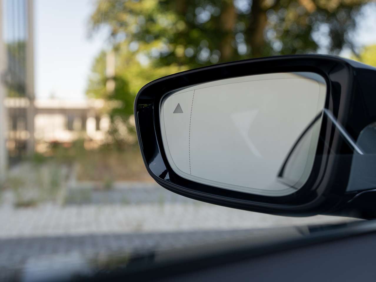 BMW M2 NEW CONDITION/PANORAMA/HEAD-UP DISPLAY/CAMERA/1ST OWNER/BELGIUM CAR — foto 21 van 25