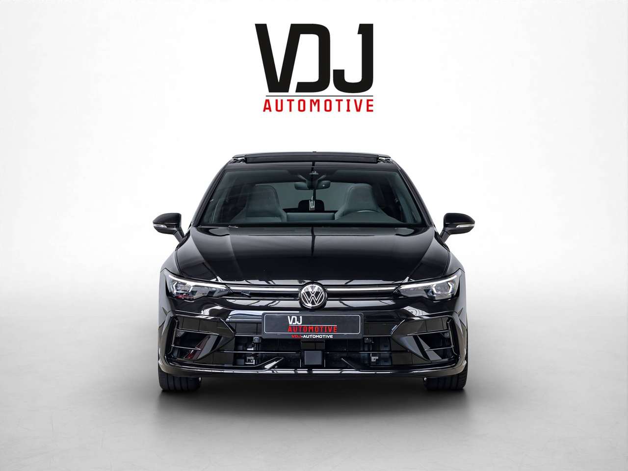 Volkswagen Golf R 4-MOTION|BLACK EDITION|AKRAPOVIC|PANO|ALCANTARA|ZETELVERW.|SFEERVERL.|IQLIGHTS|GARANTIE|ACC|LA|CAMERA| — foto 2 van 25