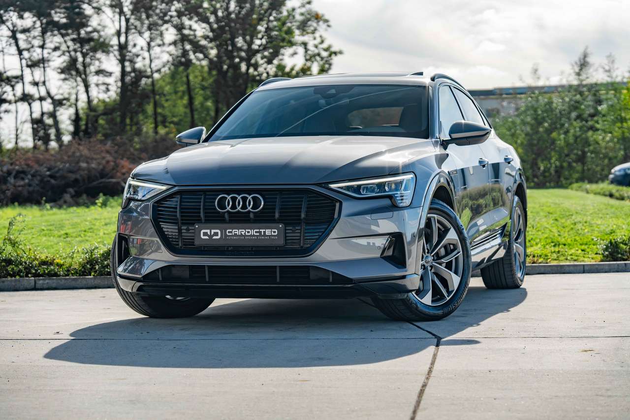 Audi e-tron (2022) — foto 5
