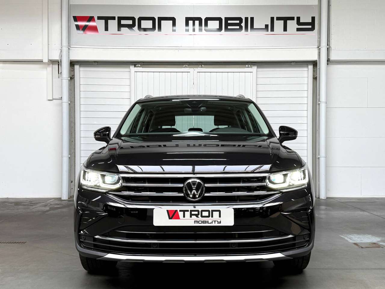 Volkswagen Tiguan Tiguan eHybrid 1.4 Elegance DSG (180 kW) CAMERA*DAB*CARPLAY*NAVI*LED*ACC*PDC*AC3Zone*SoH 93,33% — foto 2 van 25