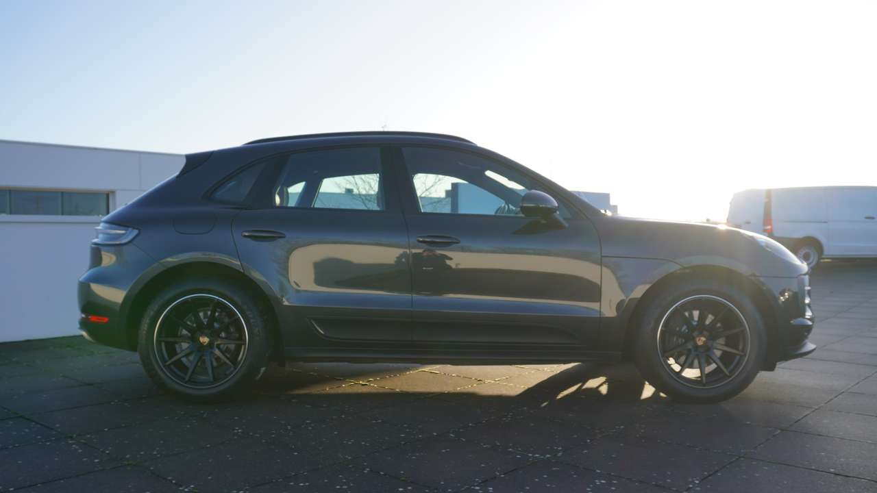 Porsche Macan LUCHTVER/BOSE/LED MATRIX PDLS/COMFORTSTOEL/PANODAK — foto 2 van 18