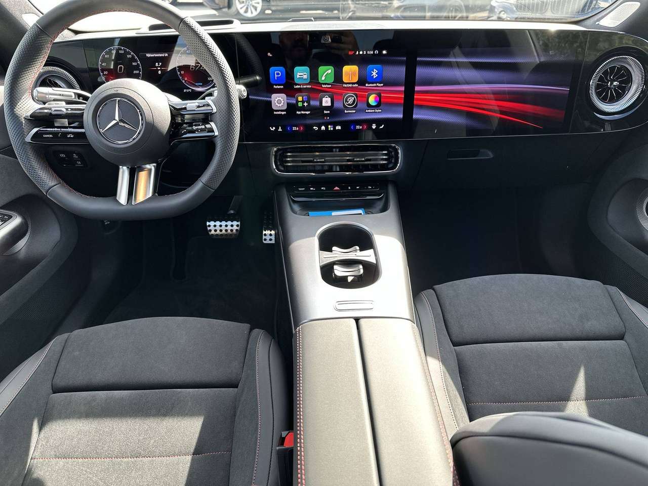 Mercedes-Benz CLA 250 + ELECTRIC AMG Line Head-up 19" Premium Plus pakket — foto 14 van 19