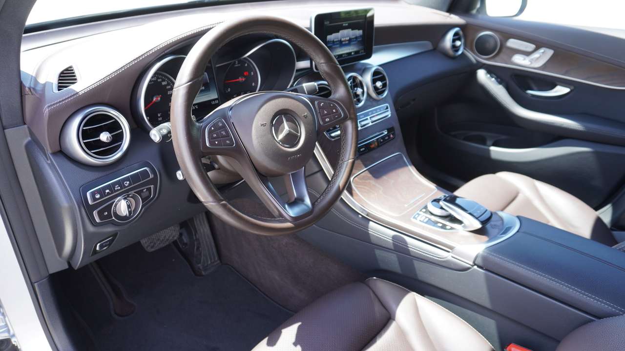 Mercedes-Benz GLC 250 D Coupé 4-Matic AMG Distronic Leder 20" FULL !!! — foto 16 van 18