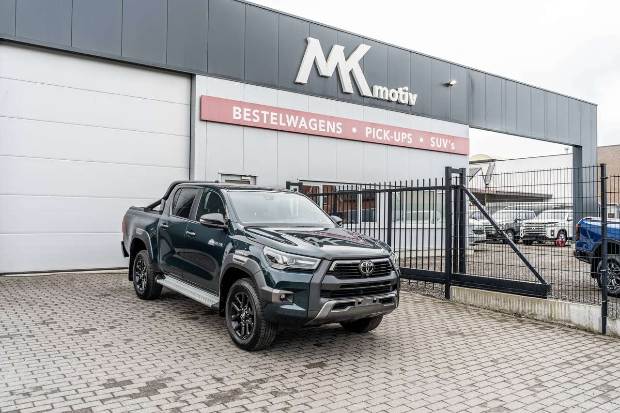Toyota Hilux 2.8 D4D MHEV Invincible - Trekhaak / Roll cover - 52.000 excl — foto 14 van 15