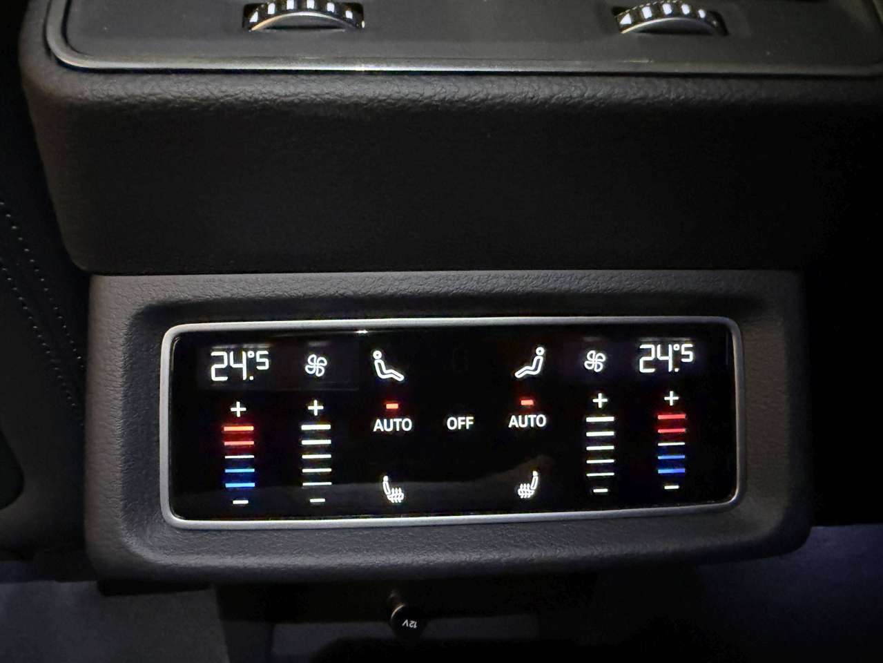 Audi SQ8 e-tron SOLD BIJ GARAGE VRIENS YVES BV!!!! — foto 11 van 25