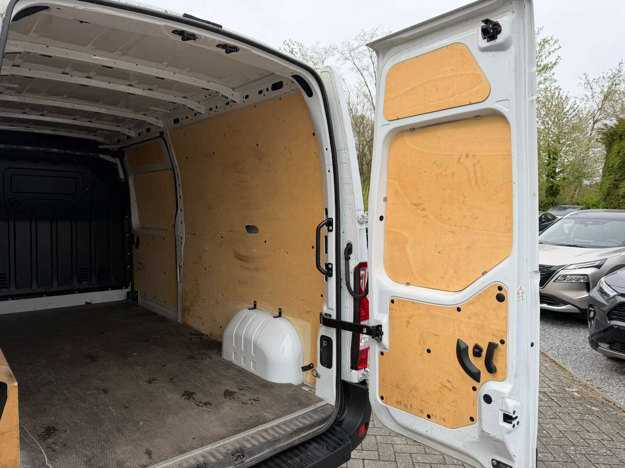 Opel Movano 2.3 Turbo D L3H2 F3500 AUTO AIRCO PARK SENSOR A CRUISECONTROL — foto 6 van 9