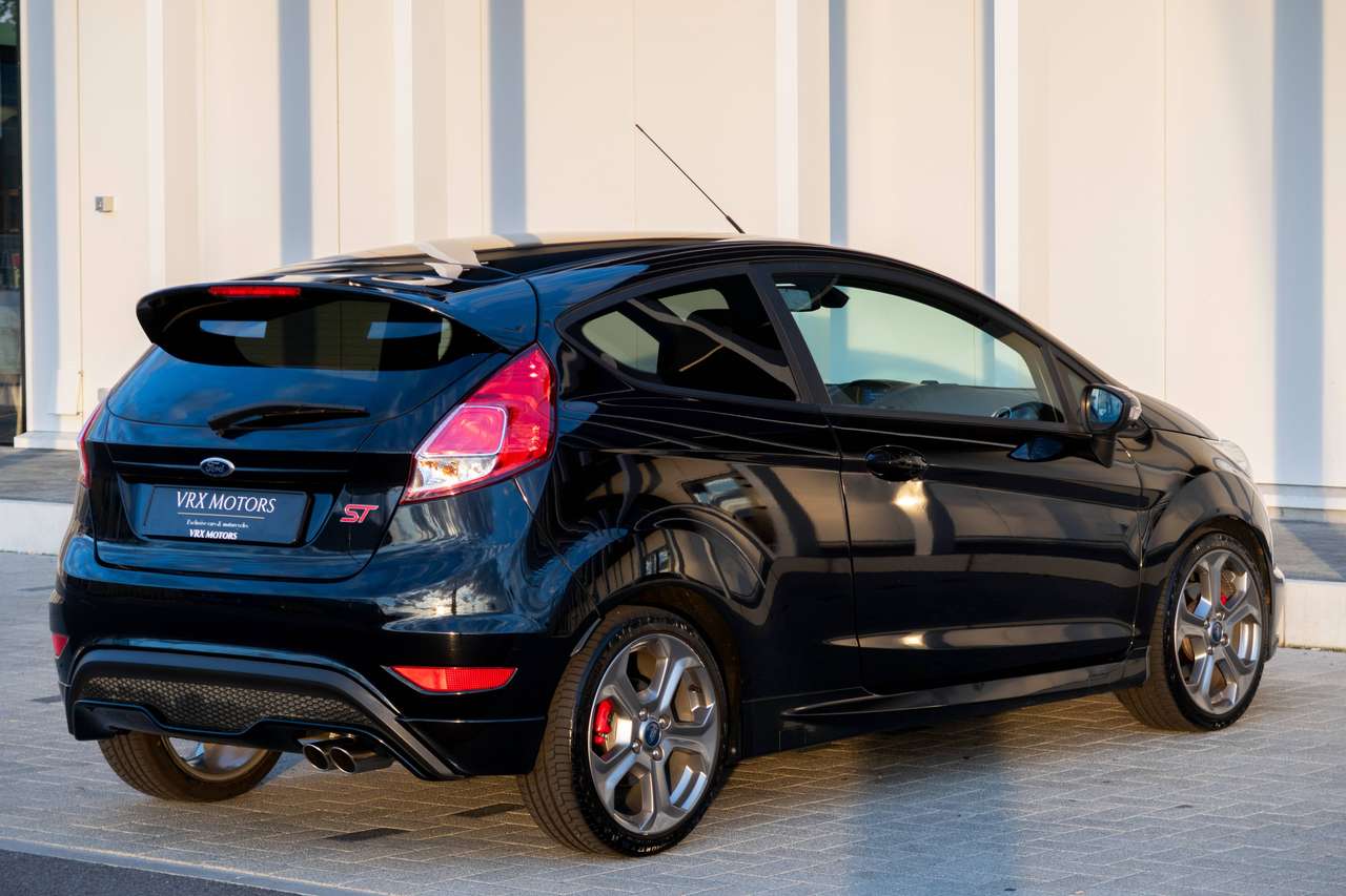 Ford Fiesta Ford Fiesta ST 182 pk / slechts 41k km / Leder Recaro / 1j Garantie — foto 11 van 19
