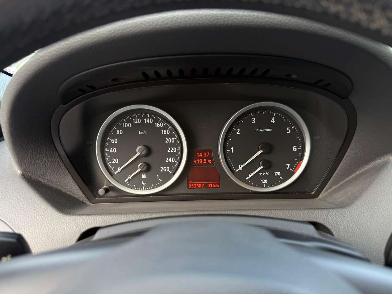 BMW 645 Ci Cabriolet 6 Speed Manuel 53000km 1 owner New !! — foto 14 van 21