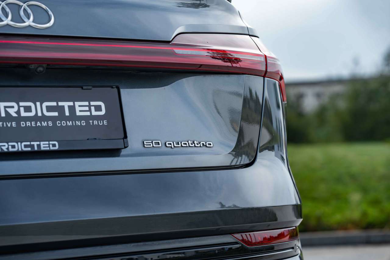 Audi e-tron E-TRON 50 SPORTBACK*QUATTRO*360 CAMERA*S-LINE* — foto 14 van 25