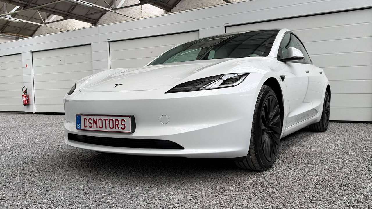 Tesla Model 3 RWD | Premium versie | LFP Batterij | 9.200km | ALS NIEUW! — foto 8 van 25