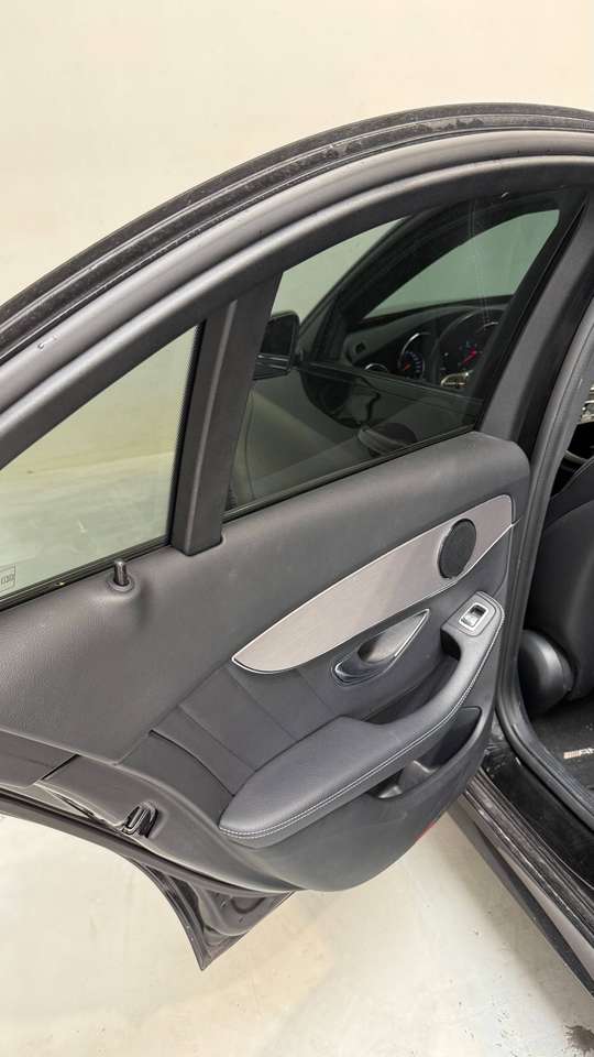 Mercedes-Benz C 200 C 200 d — foto 8 van 14
