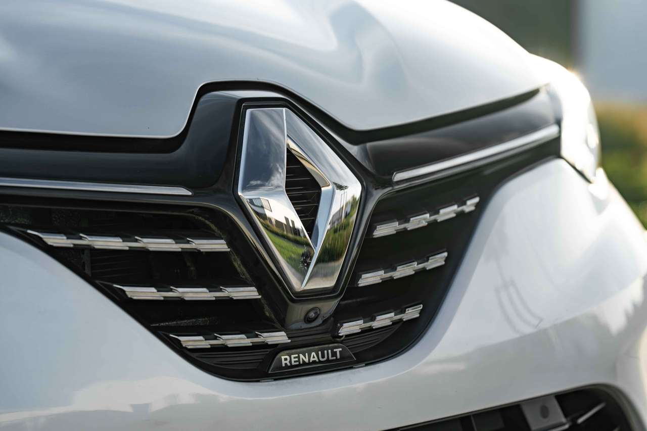 Renault Clio (2022) — foto 2