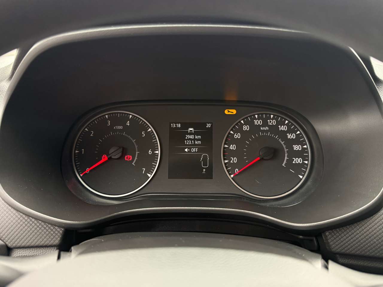 Dacia Sandero 1.0i SCe Airco 2800km NIEUWSTAAT ! Facelift — foto 15 van 17
