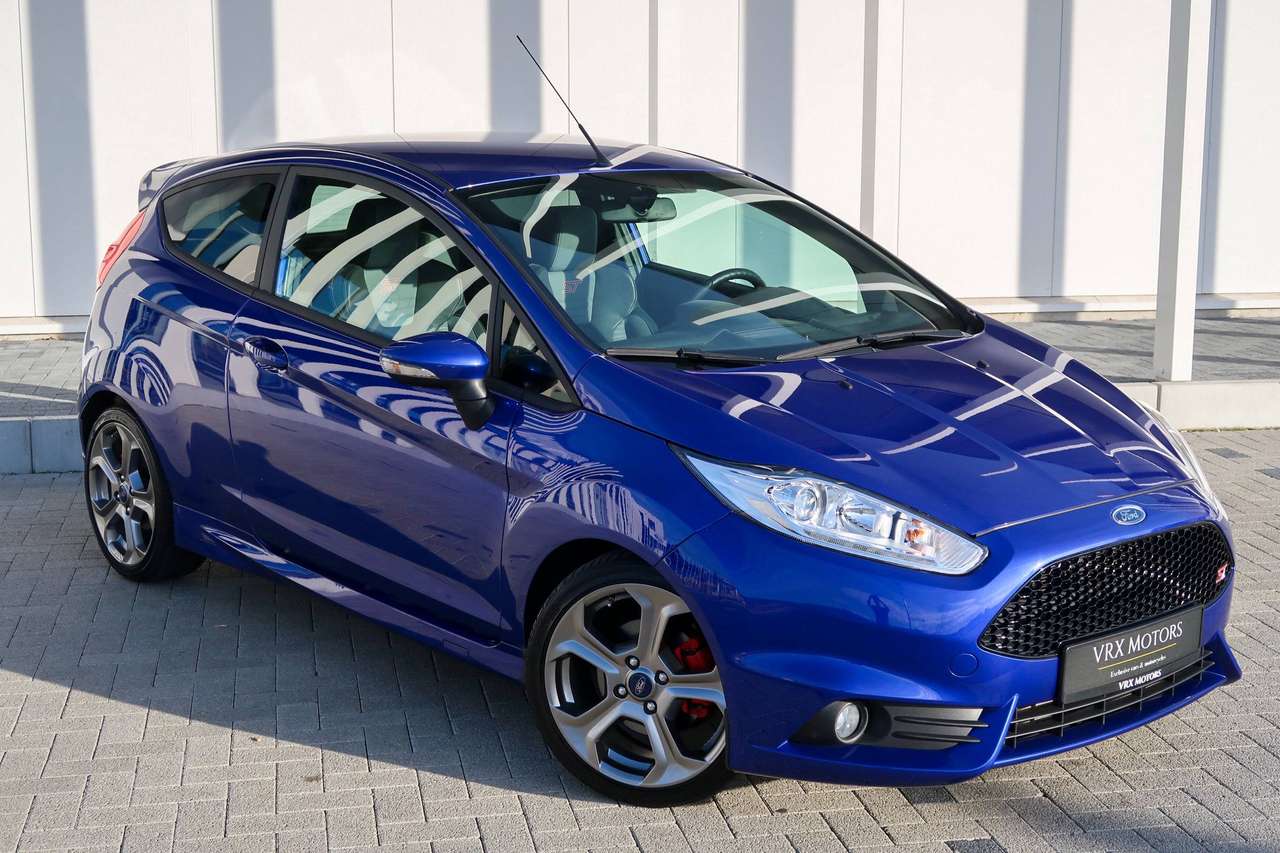 Ford Fiesta Fiesta ST 1.6 EcoBoost 182 pk / Slechts 47k km / Leder Recaro / 1j garantie — foto 12 van 23