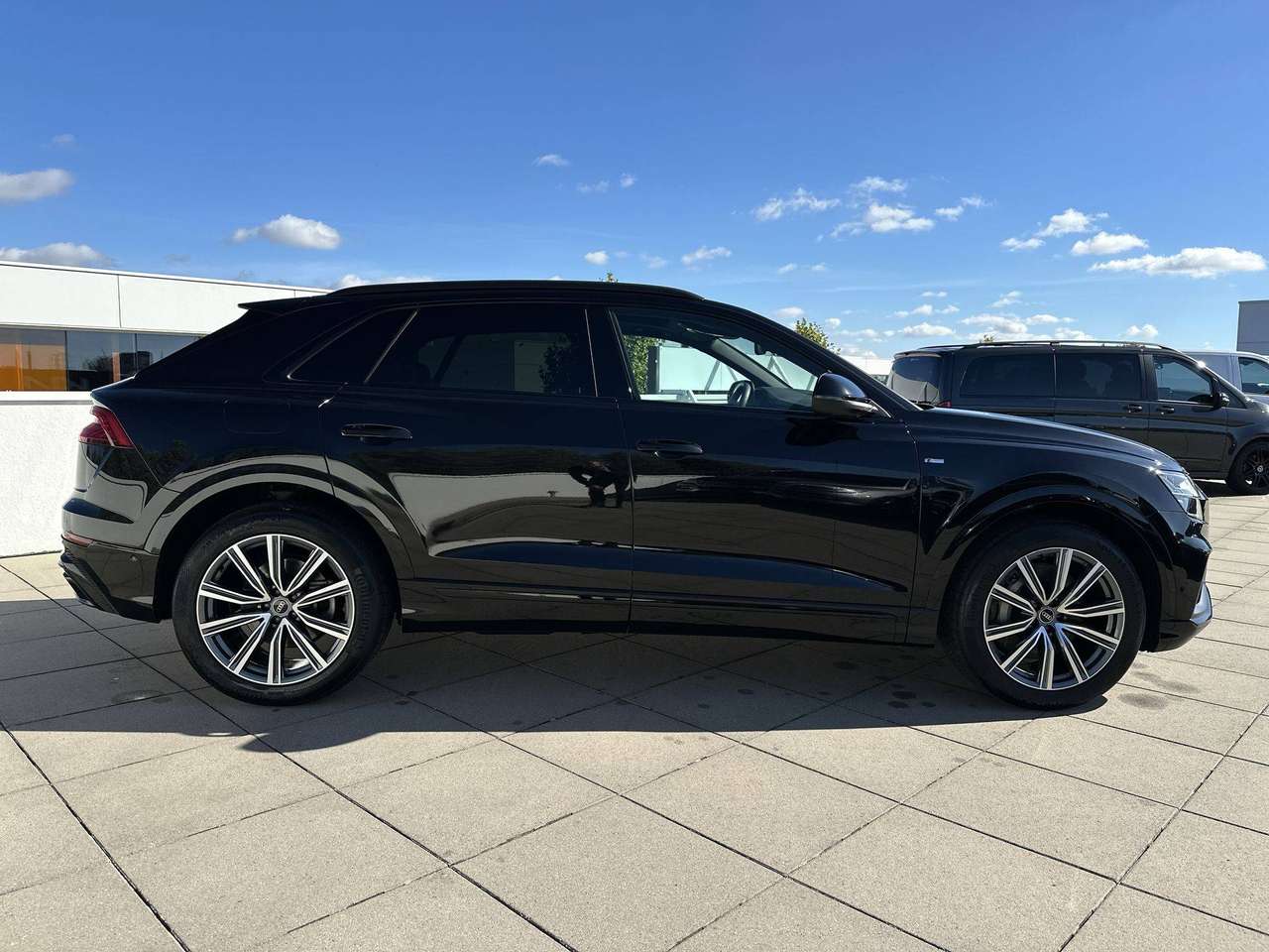 Audi Q8 PHEV 55 TFSI e Quattro Tiptronic (EU6AP) S- LINE PANO DAK HEAD-UP ADAPTIVE CRUISE CONTROL — foto 4 van 19