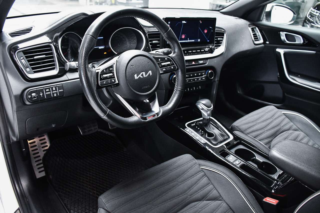 Kia ProCeed / pro_cee'd ProCeed GT-Line 1.5i DCT - NAVI / CAMERA / ACC — foto 8 van 18