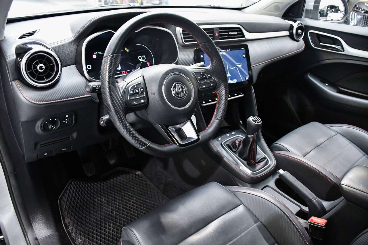 MG ZS ZS 1.5 VTi-Tech Luxury - LEDER / NAVIGATIE / CAMERA / SMARTLINK / PDC / CC — foto 8 van 21