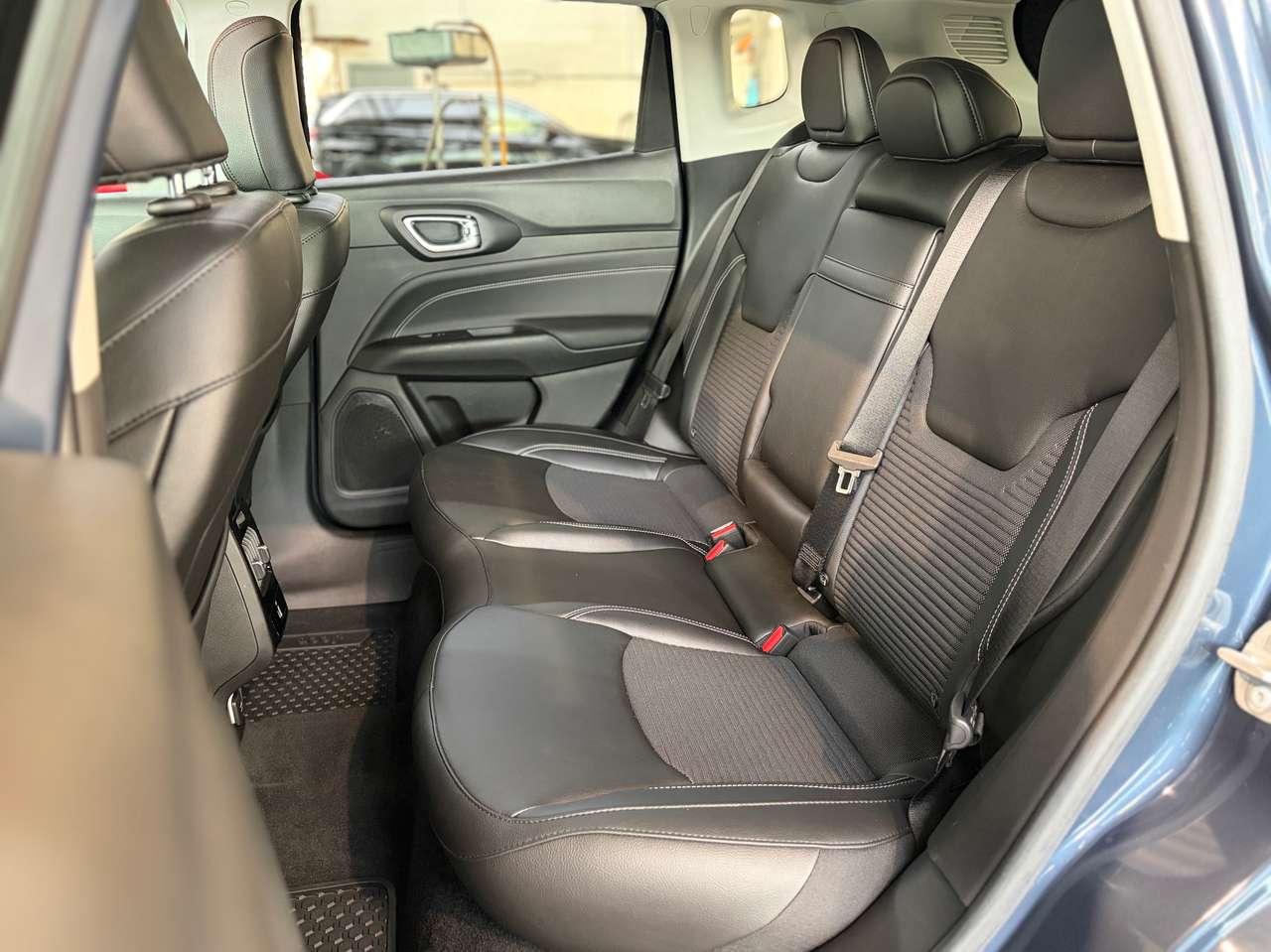 Jeep Compass 1.3 Turbo T4 190PK Limited 4xe — foto 7 van 21