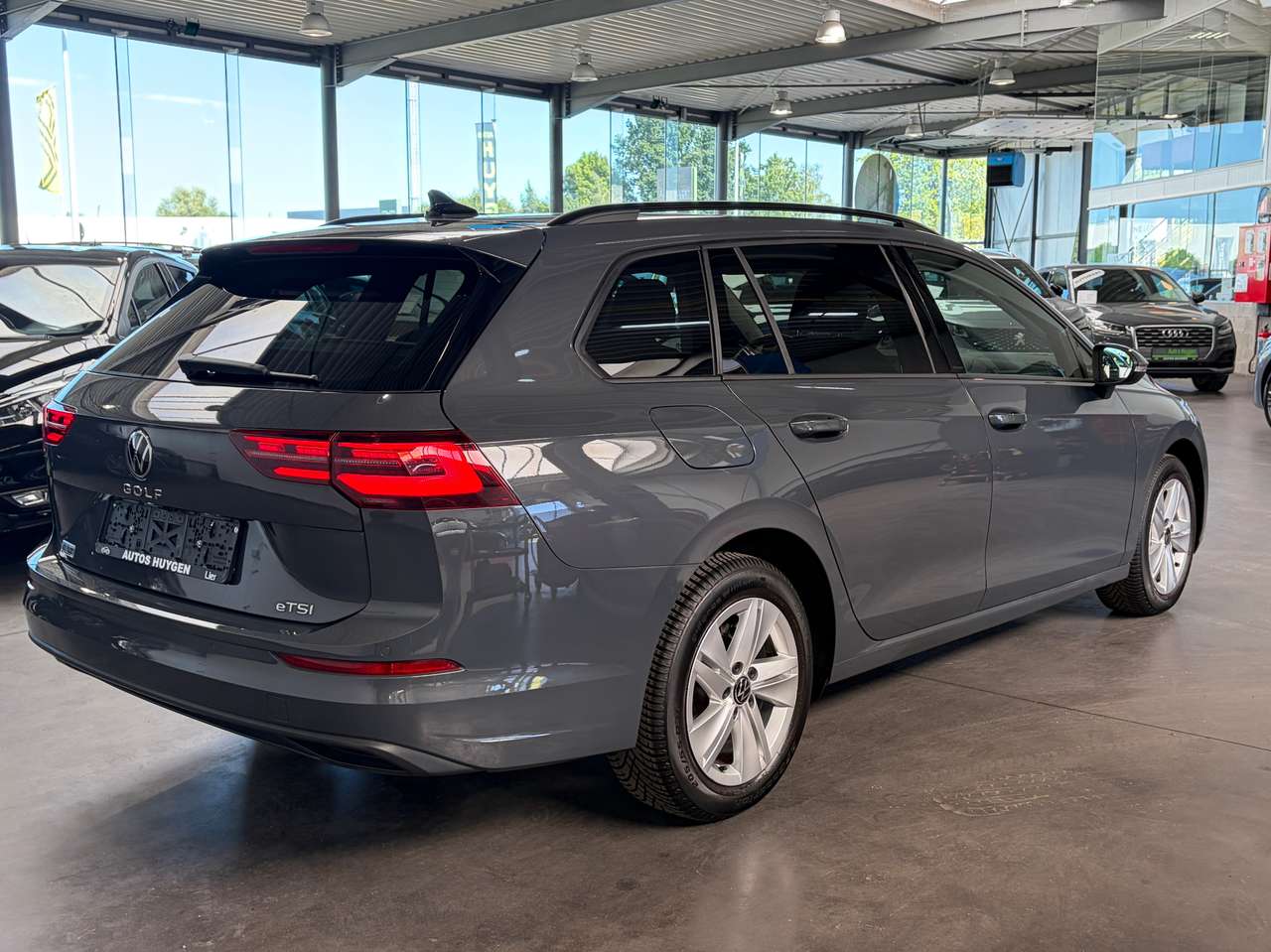 Volkswagen Golf Variant VERKOCHT — foto 2 van 20