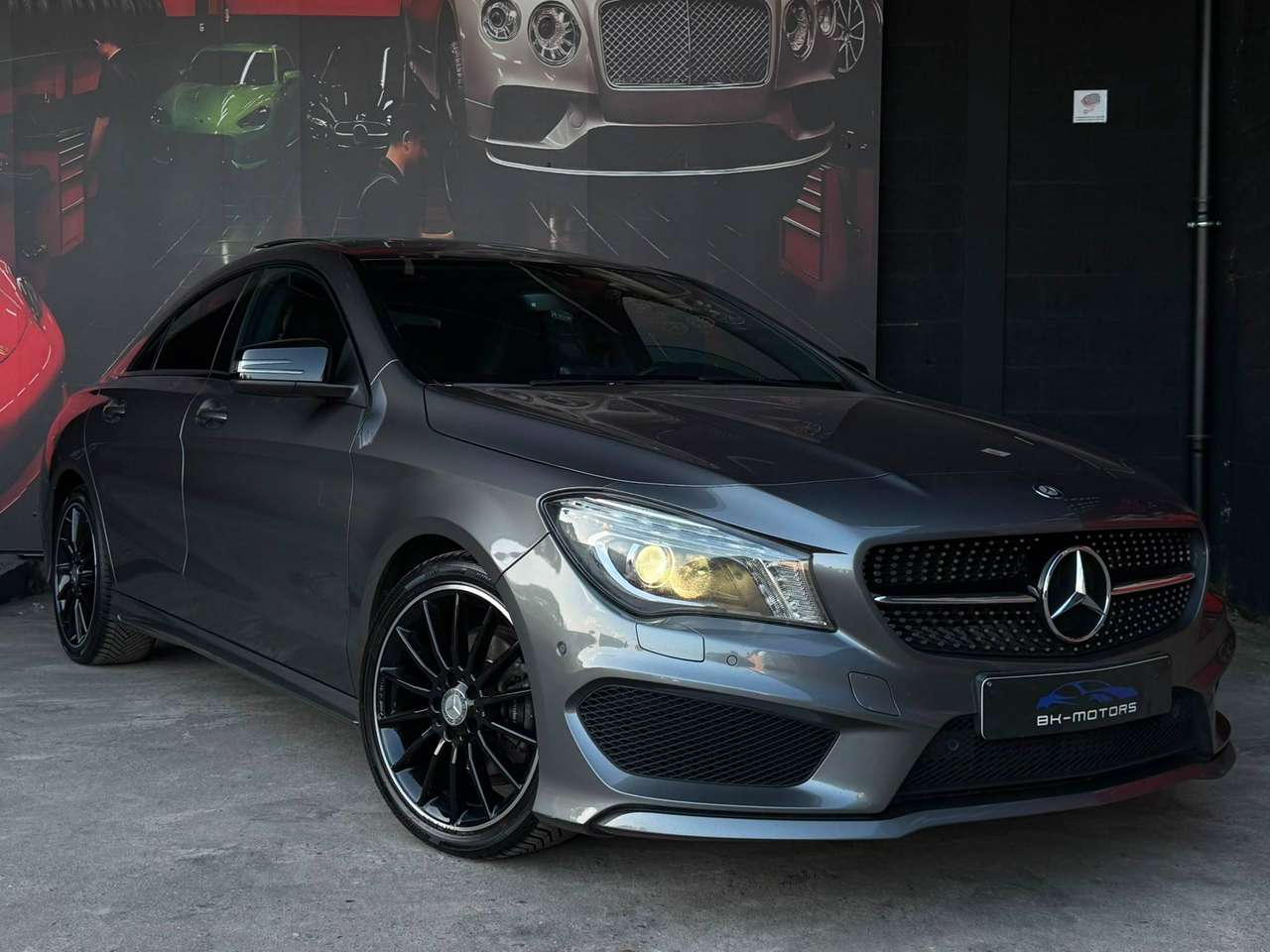 Mercedes-Benz CLA 200 Night Pack AMG LINE — foto 3 van 19