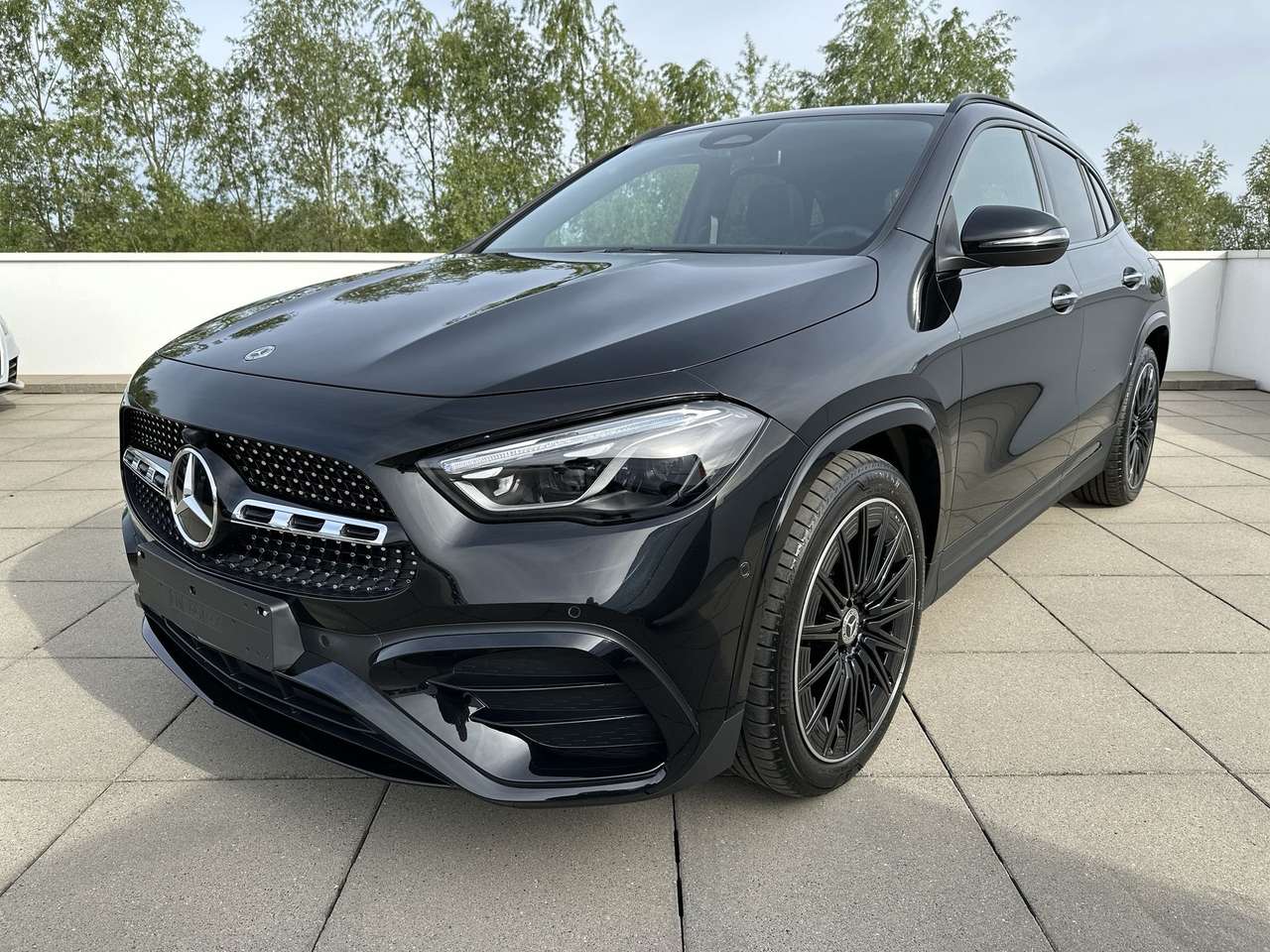 Mercedes-Benz GLA 180 AMG Line Pano Dak Distronic Nightpack 20" multispaaks  Full Full option!!! — foto 2 van 18