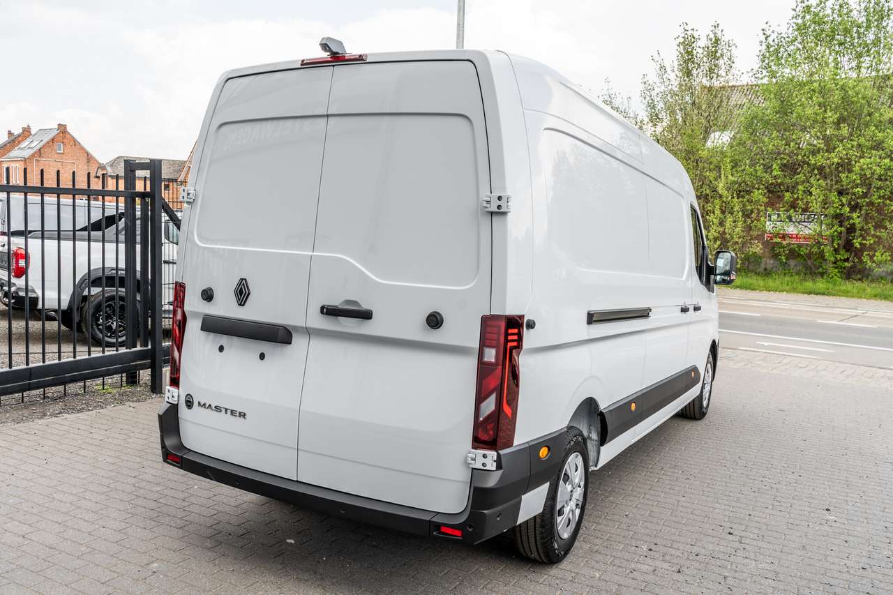 Renault Master 2.0dCi L3H2 - Automaat - Navigatie - 33.000excl — foto 4 van 13