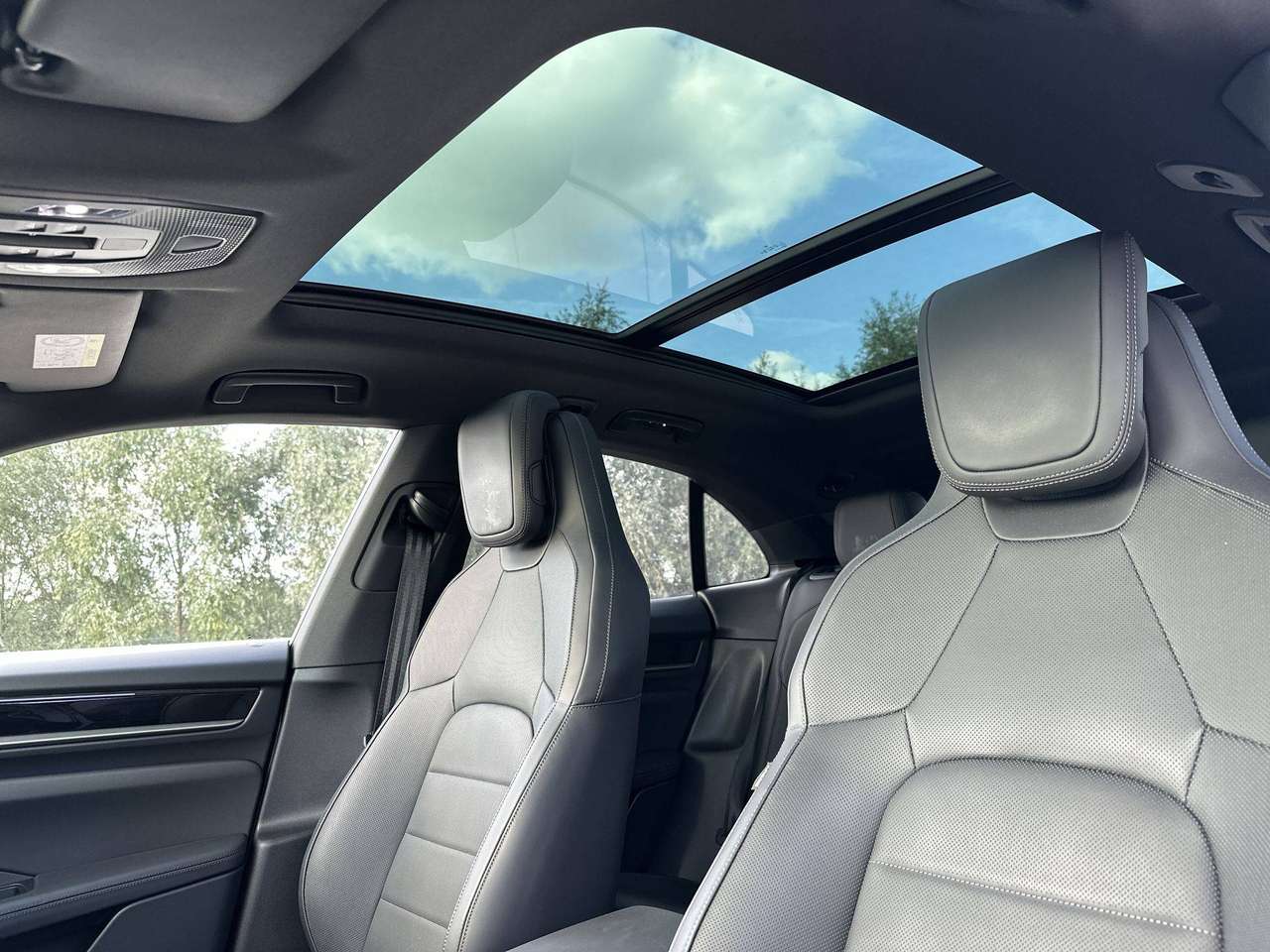 Porsche Macan 4 ELECTRIC catalogusprijs 118.504€ euro full full option!!! — foto 14 van 19