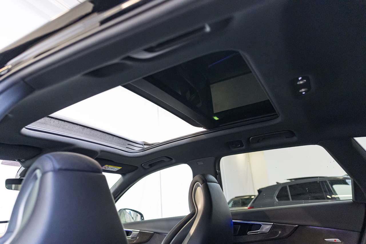 Audi RS4 QUATTRO|CERAMIC|CARBON|360°|B&O|PANO|ALCANTARA| — foto 18 van 25