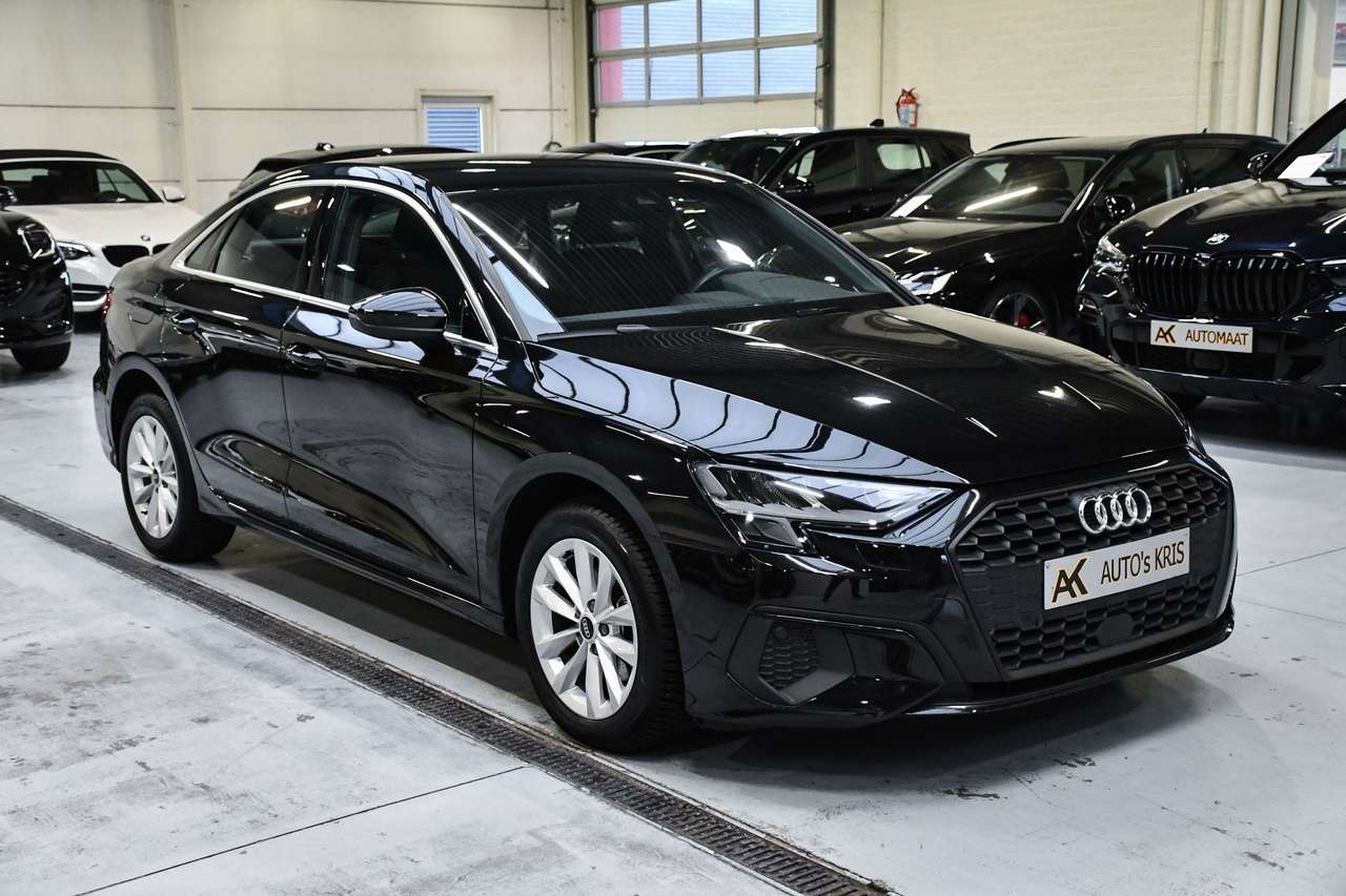 Audi A3 A3 30 TFSI Sedan advanced - NAVI / SMARTLINK / ACC — foto 2 van 19