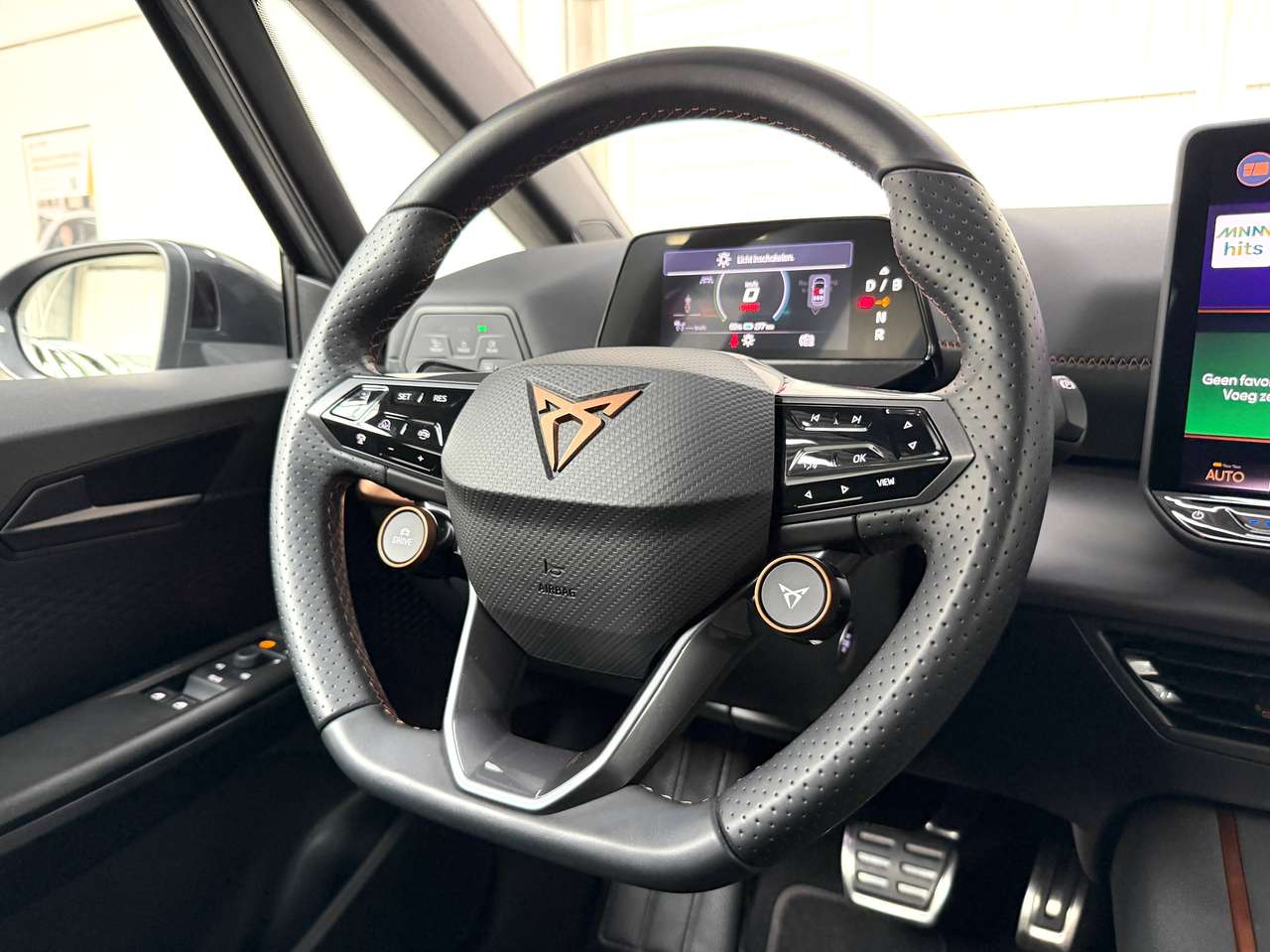 CUPRA Born Born 60/63kWh eBoost 170KW SOH100% 360°CAMERA*CARPLAY*DAB*NAVI*ACC*BLIS*LANE ASSIST*LED*AC2ZONE — foto 21 van 25