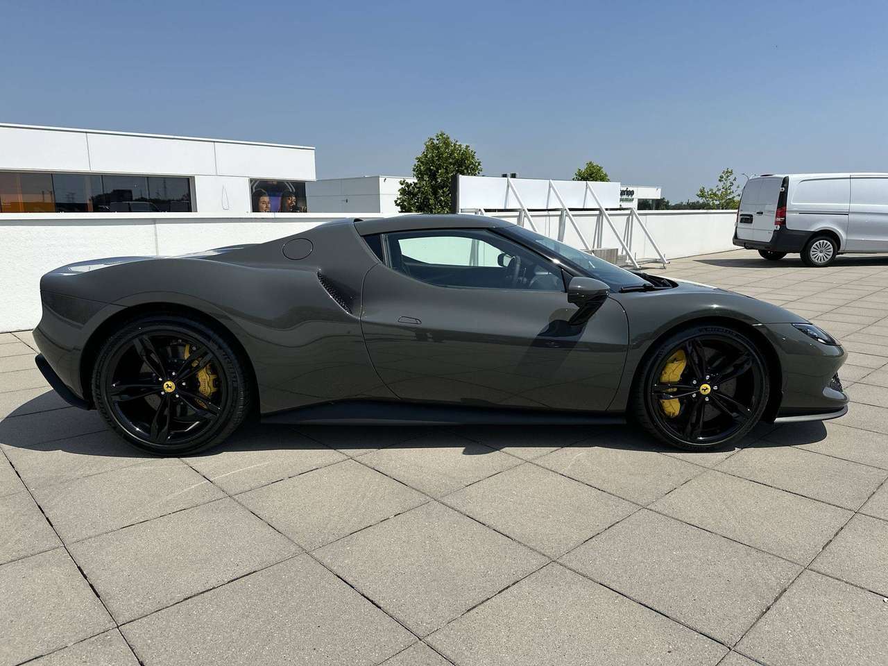 Ferrari 296 GTB PHEV 3.0 V6 DCT — foto 5 van 18