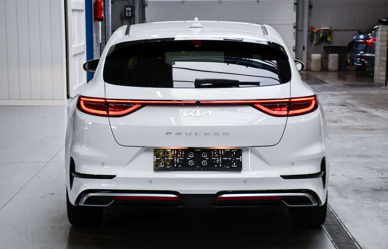 Kia ProCeed / pro_cee'd ProCeed GT-Line 1.5i DCT - NAVI / CAMERA / ACC — foto 5 van 18
