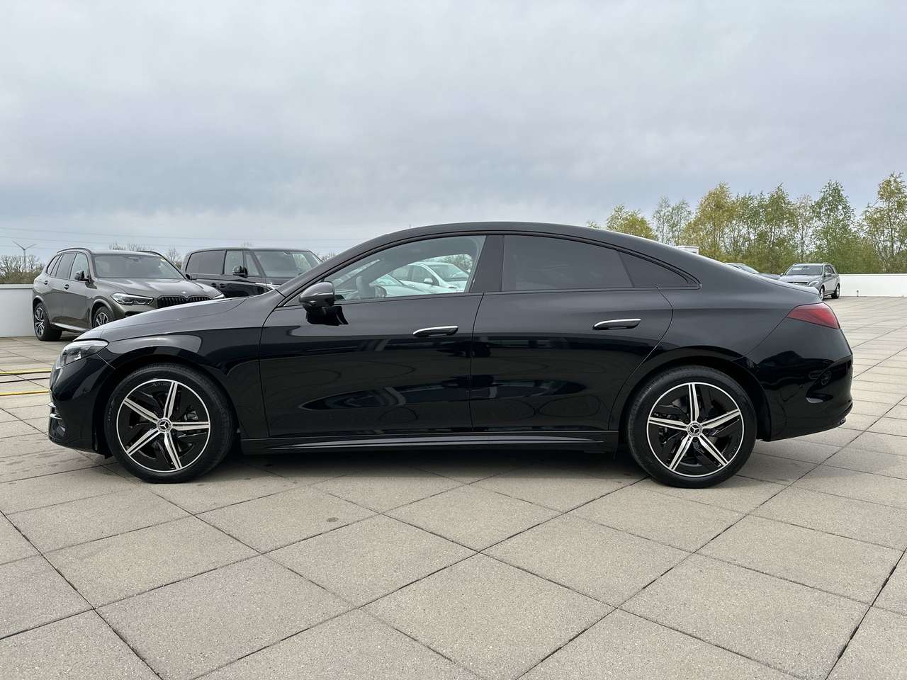 Mercedes-Benz CLA 250 + AMG LINE Electric — foto 3 van 19
