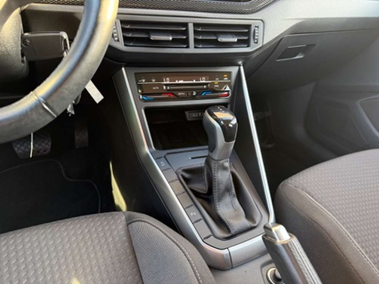 Volkswagen Polo Polo 1.0 TSI Life DSG / CarPlay / CAM / LED / CarSwap — foto 8 van 15