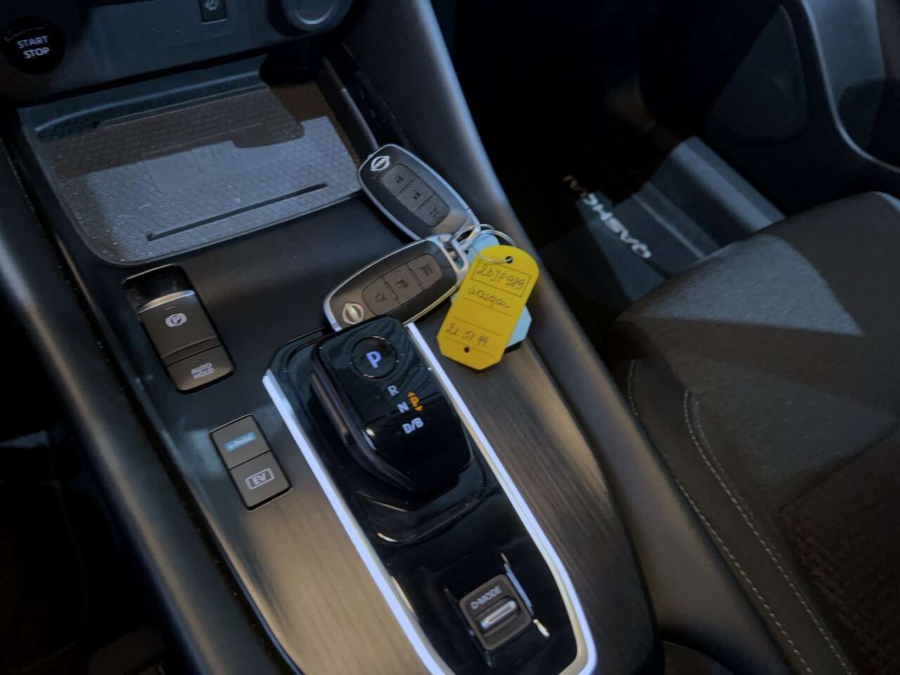 Nissan Qashqai E-Power Tekna/360Camera/Panodak — foto 14 van 25