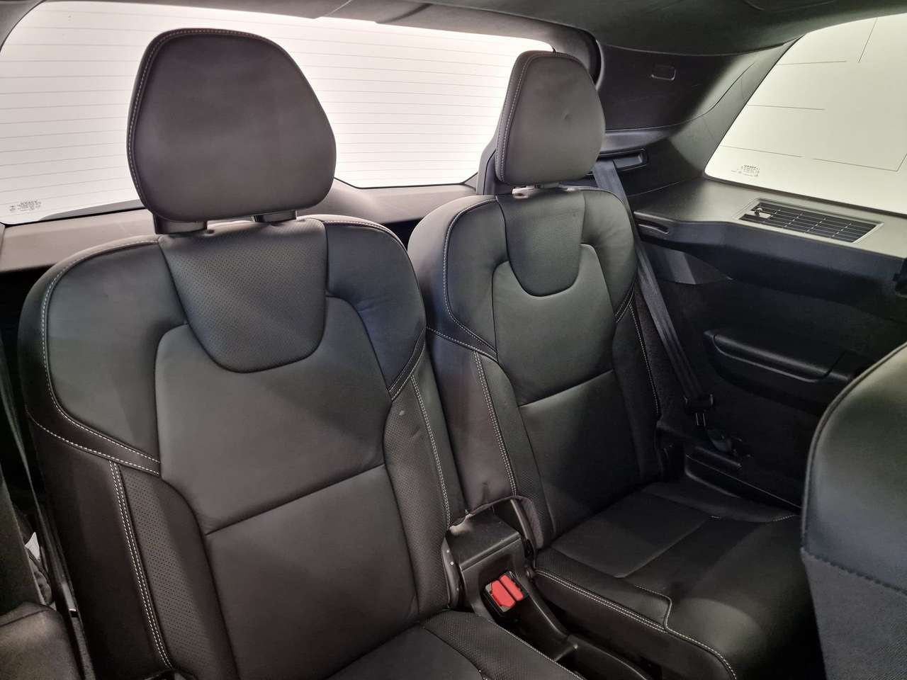 Volvo XC90 ULTIMATE PHEV 7 ZIT-LUCHTVERING-BOWERS & WILKINS — foto 8 van 20