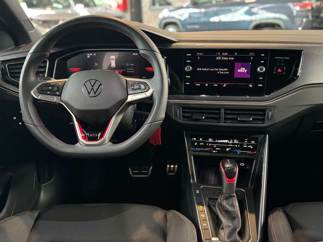 Volkswagen Polo GTI 2.0 TSI DSG — foto 9 van 20