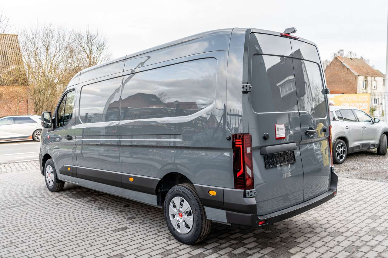 Renault Master 2.0dCi L3H2 - Automaat - Navigatie - 35.500excl — foto 6 van 18