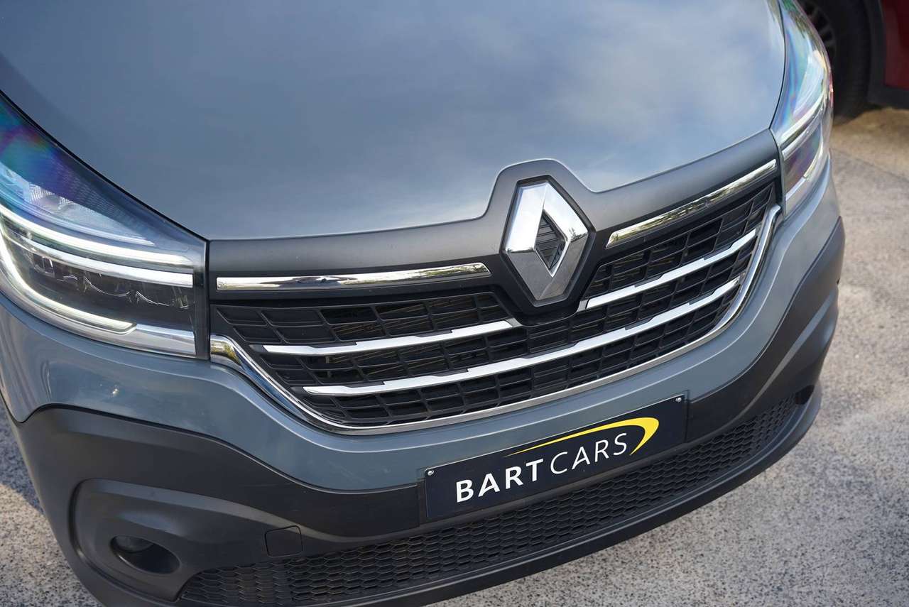 Renault Trafic 2.0 dCi 29 6 plaatsen lichte vracht — foto 6 van 25