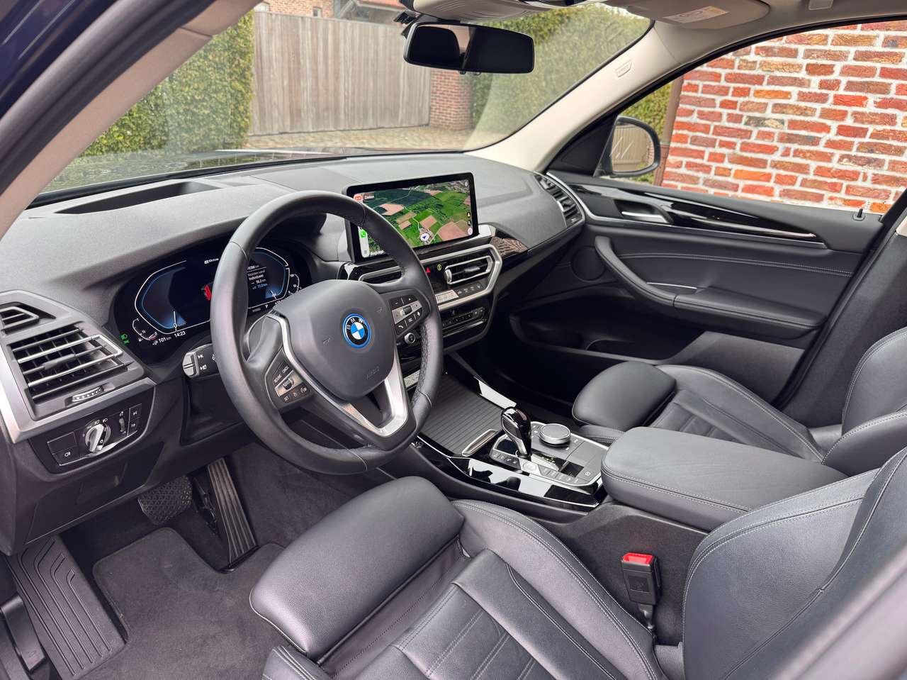BMW X3 PHEV xDrive30e Individual LCI Facelift — foto 10 van 25
