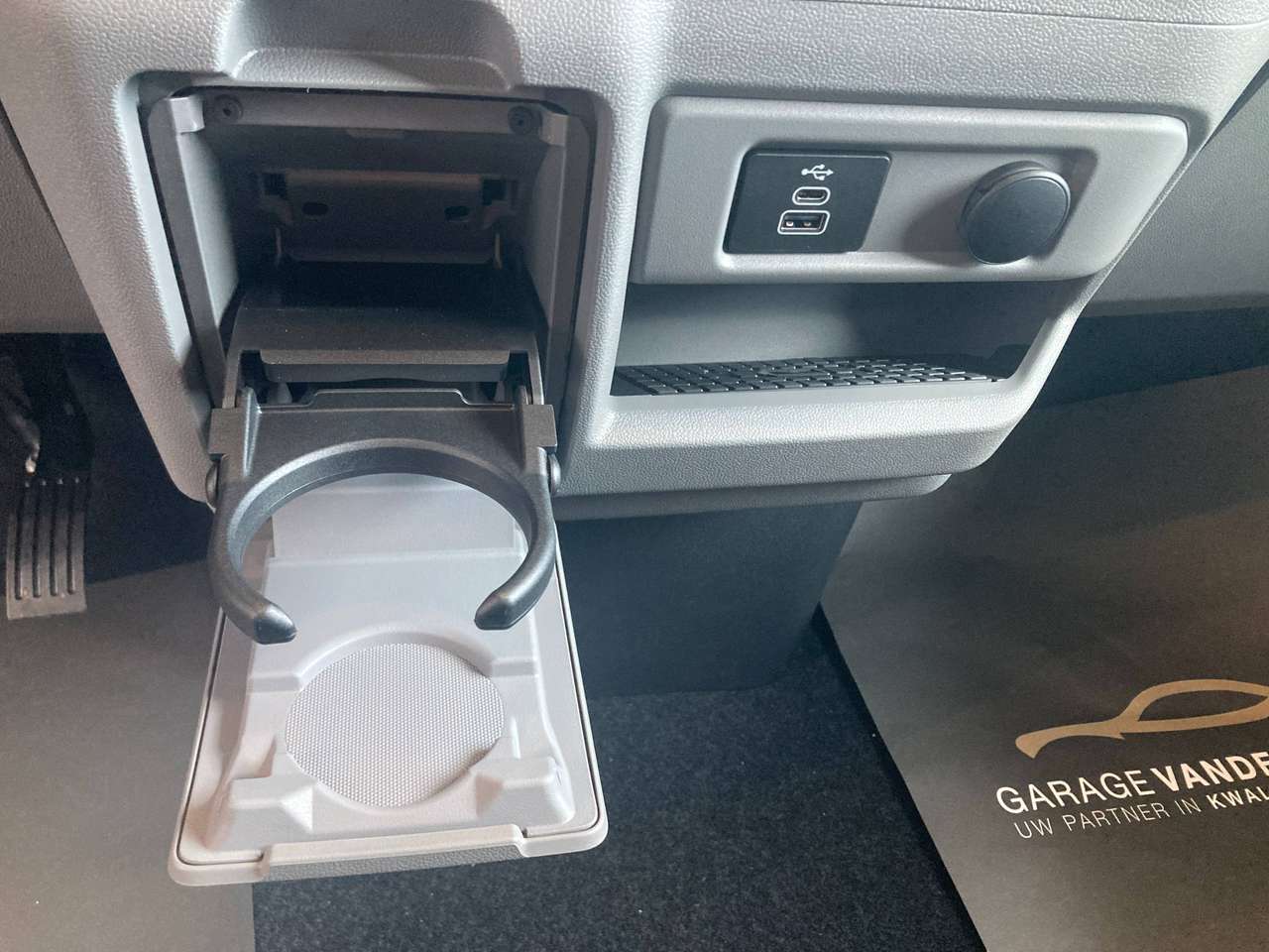 Ford Transit Custom MULTI-USE L2 SPORT PHEV 5 ZIT NIEUW OKM 45400+BTW — foto 18 van 22