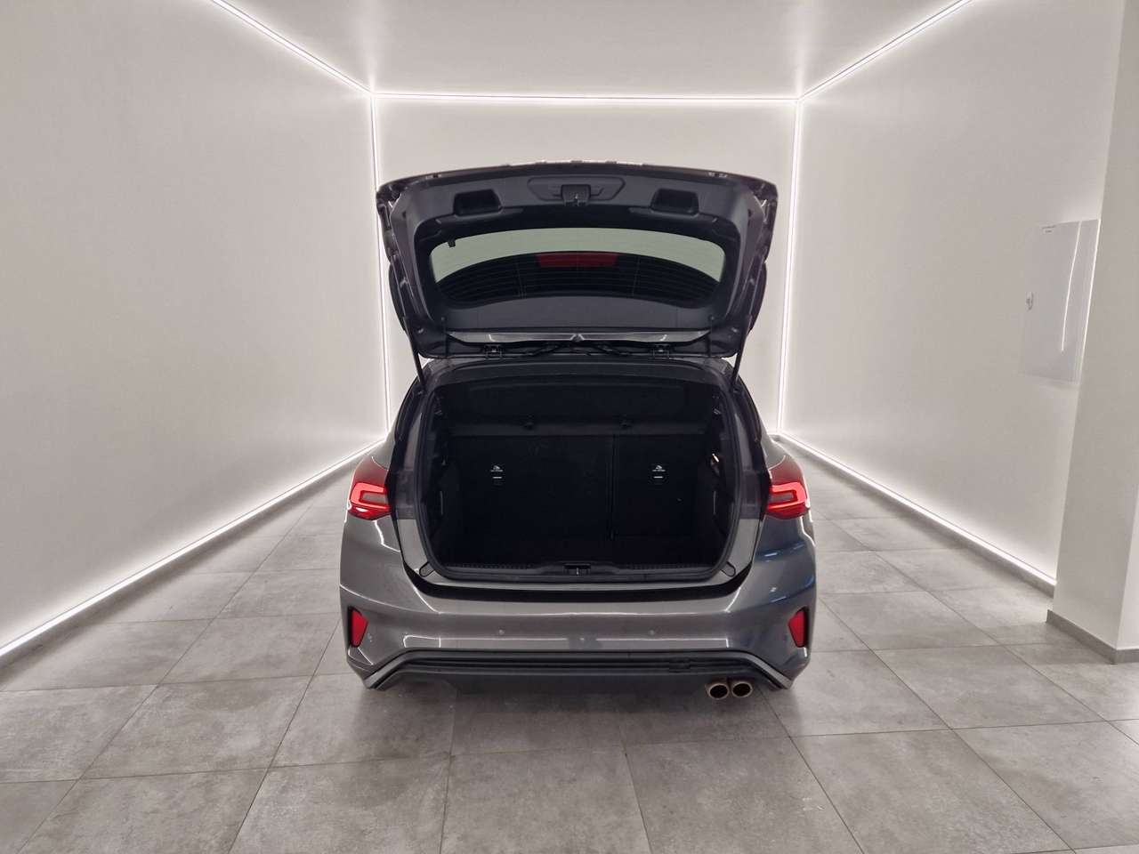 Ford Focus ST-LINE HYBRID BENZINE 23000KM!!!! — foto 4 van 15