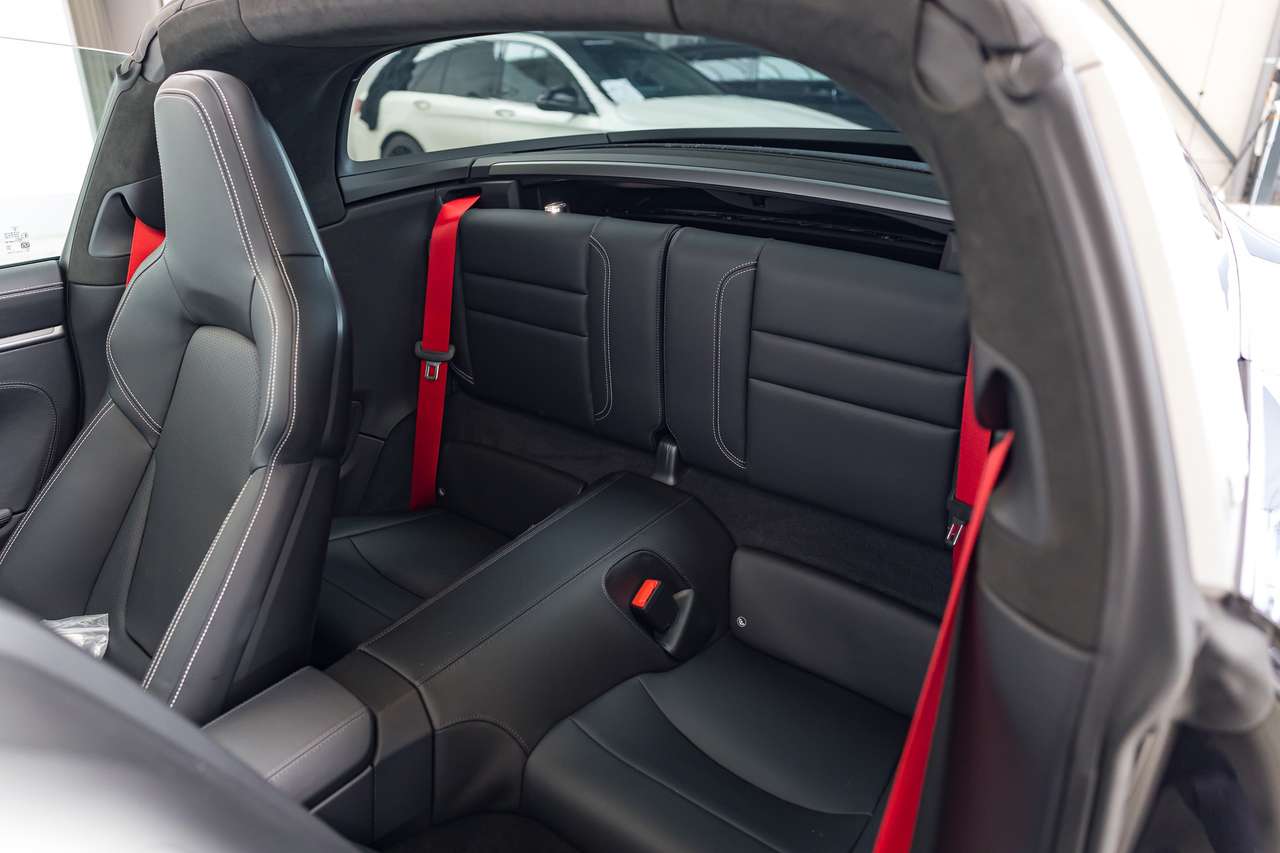 Porsche 992 911 TARGA 4S CABRIO|AWD|KEYLESS|BOSE-SOUND-SYSTEM|AMBIENT-LIGHT|HEATED-SEATS|ACC|LA|GARANTIE| — foto 19 van 25