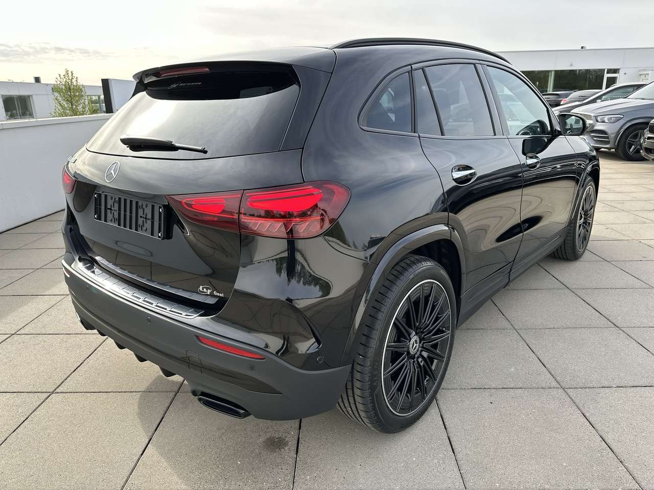 Mercedes-Benz GLA 180 AMG Line Pano Dak Distronic Nightpack 20" multispaaks  Full Full option!!! — foto 7 van 18