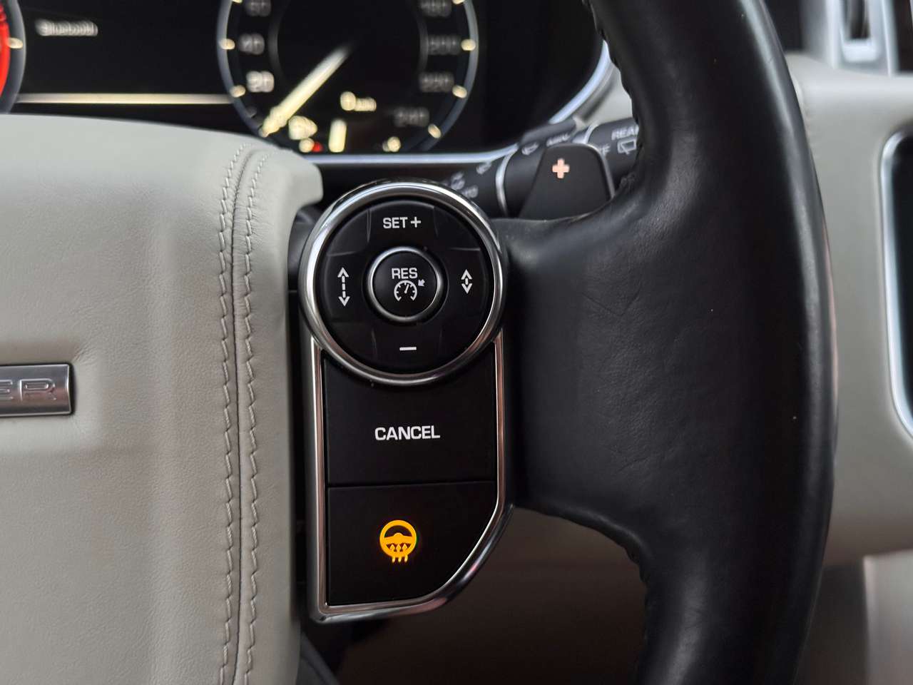 Land Rover Range Rover 4.4 SDV8 Autobiography | Lichte vracht — foto 15 van 21