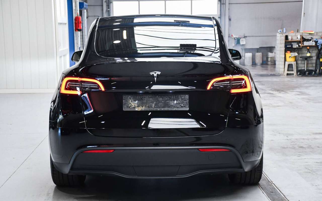 Tesla Model Y Model Y Standard Range - NAVIGATIE / PANORAMISCH DAK / CAMERA / ACC / BLIS / PDC — foto 5 van 17