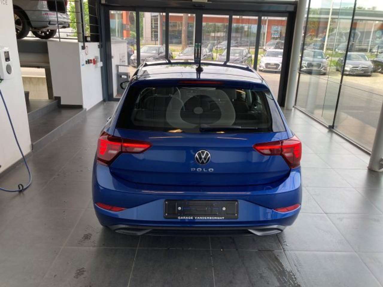 Volkswagen Polo BENZINE AUTOMAAT 42000KM!!!! — foto 5 van 19