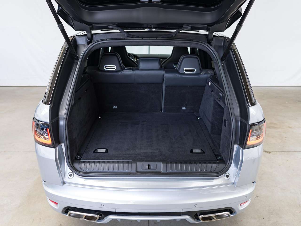 Land Rover Range Rover Sport 5.0 V8 P575 SVR|COOLED&HEATED-SEATS|ALCATANARA|CARBON|HEATED REAR-SEATS|AMBIENTLIGHT|ACC|LA| — foto 12 van 25